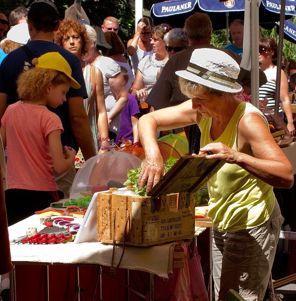 Market Ile Sur La Sorgue