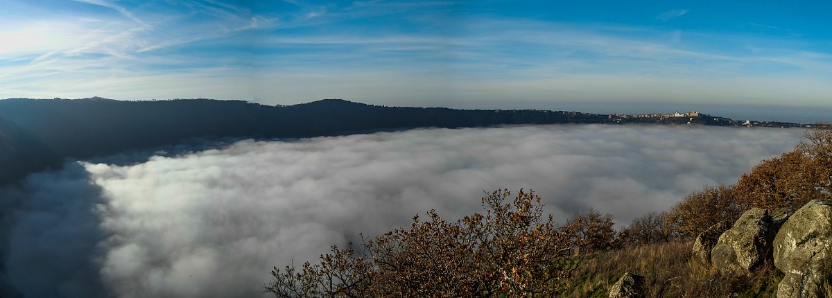 Lake Castelgandolfo2 (trust me)