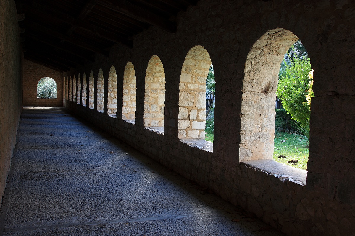 Fossanova Abbey-The Cloister internal