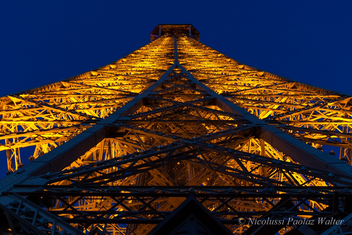 Simmetria triangolare