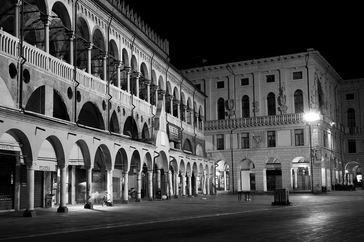 Padova Piazza Delle Erbe