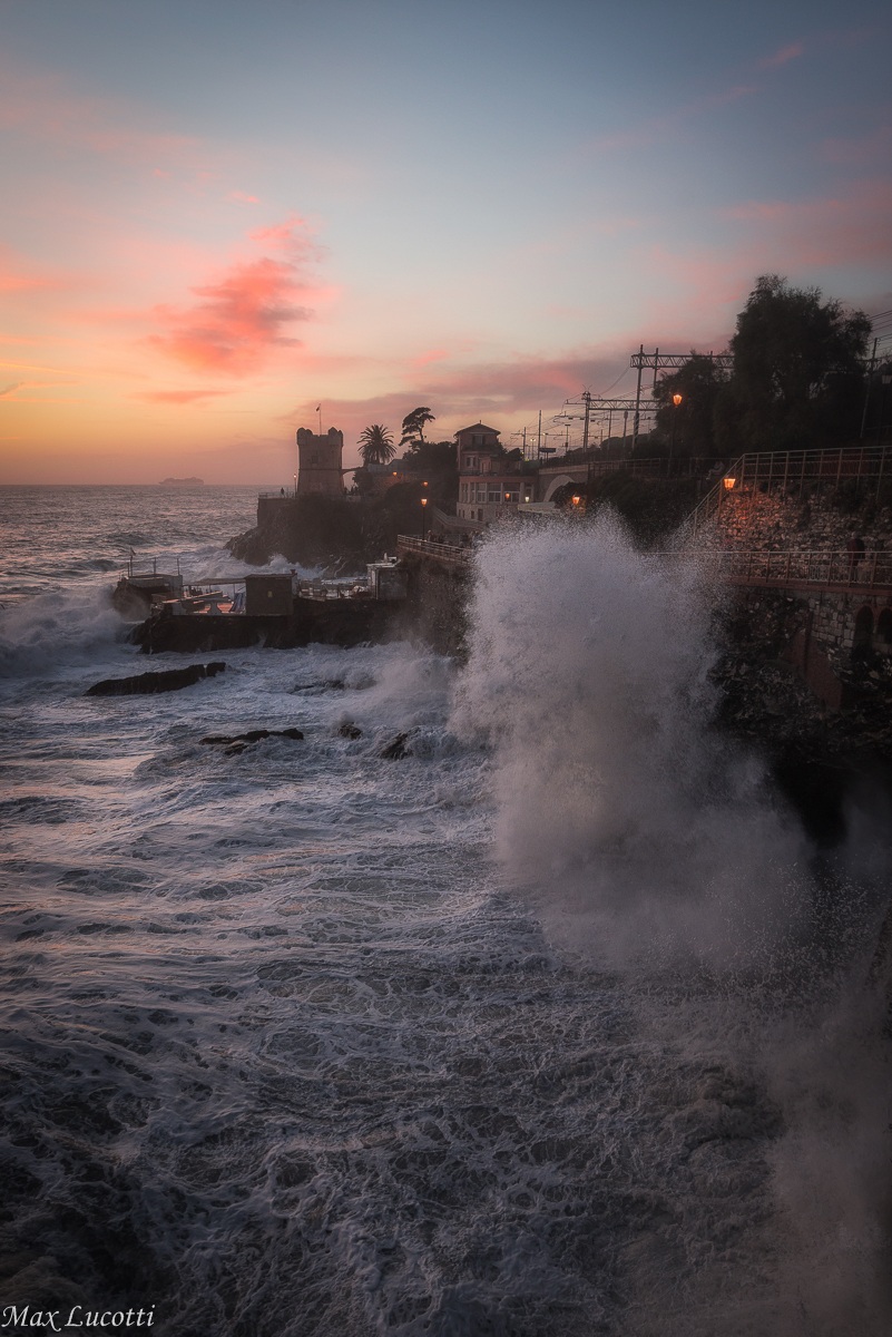 Surge in Nervi