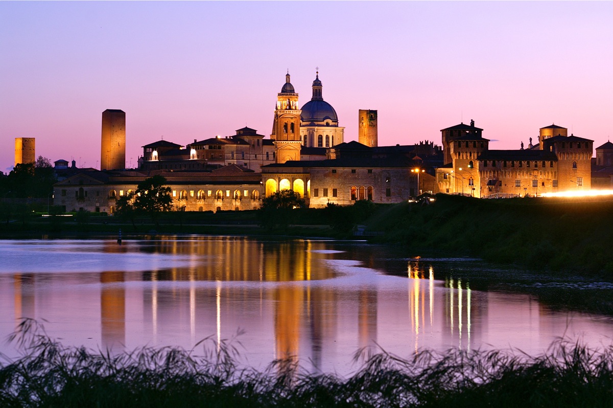 Mantova al tramonto