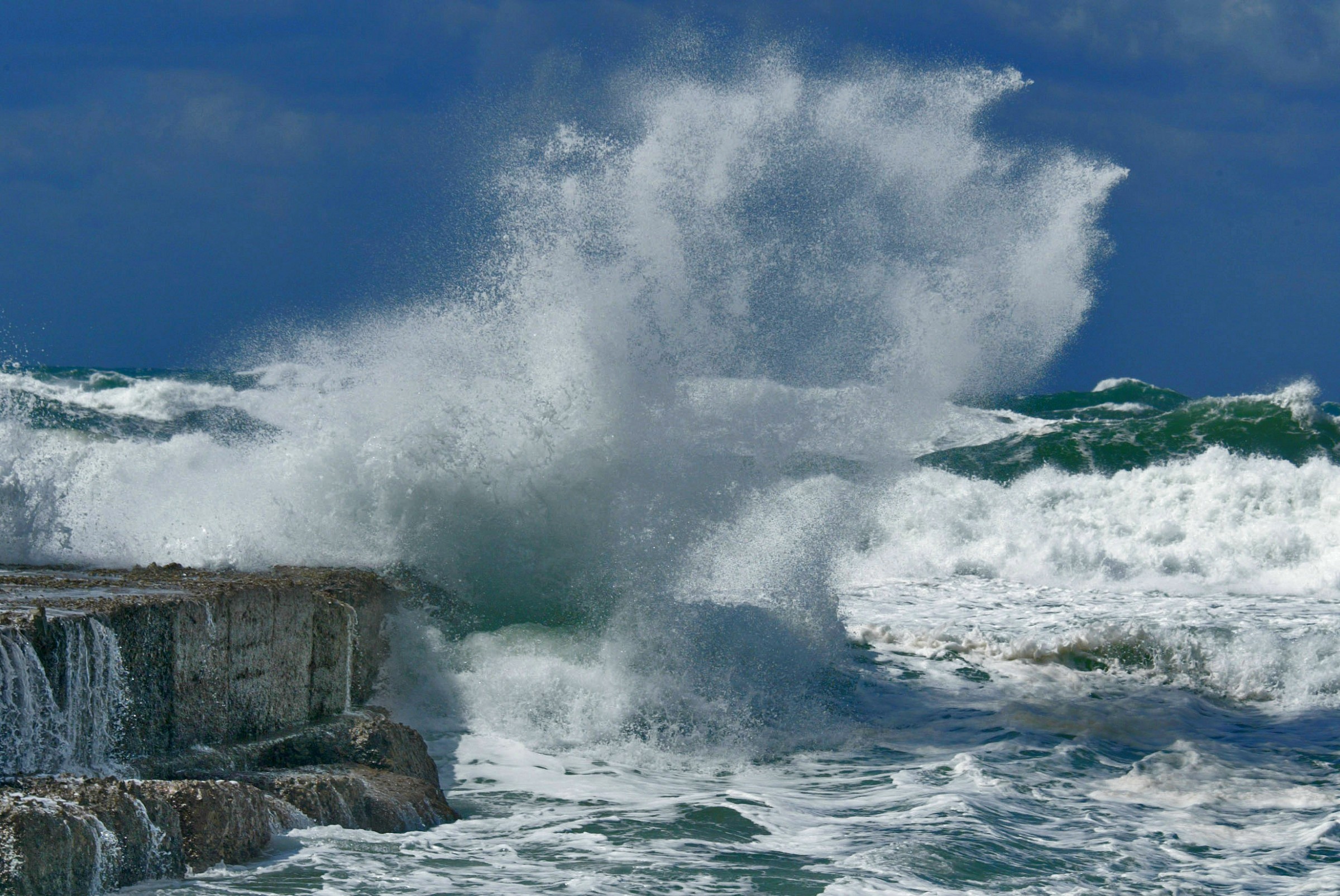 Winter waves at Torre Paola - Sabaudia