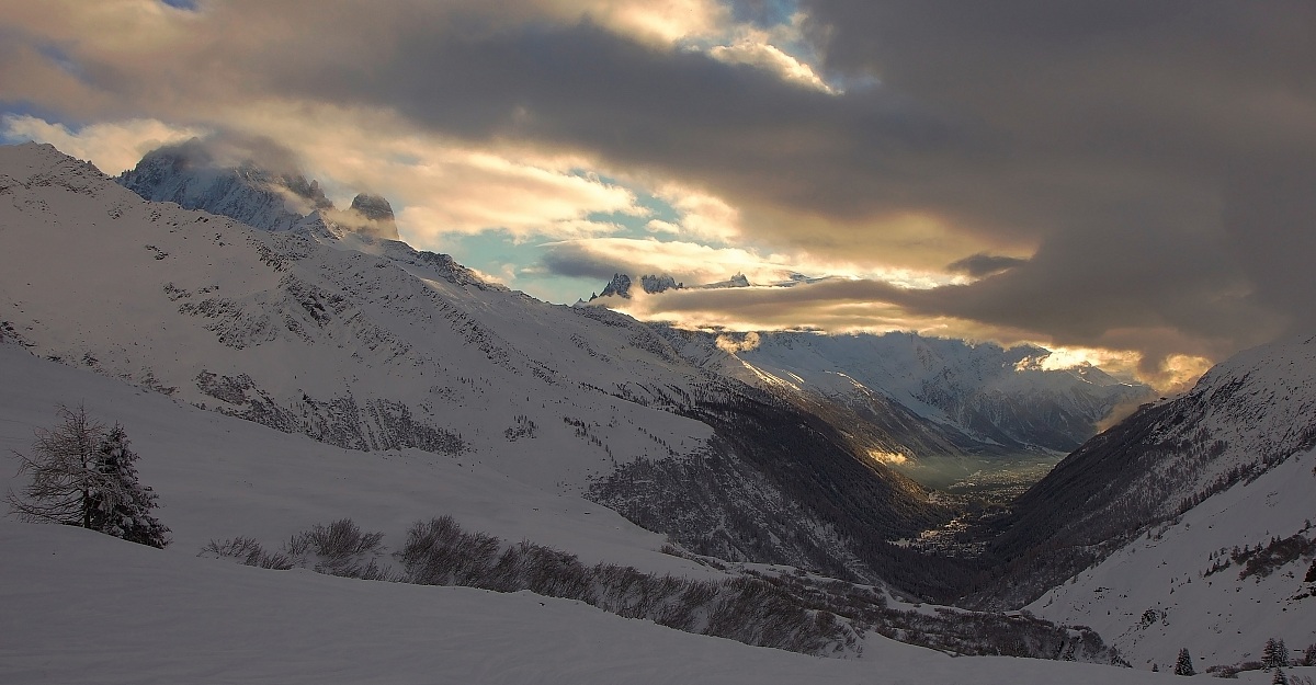 Around me the 4000 m ......