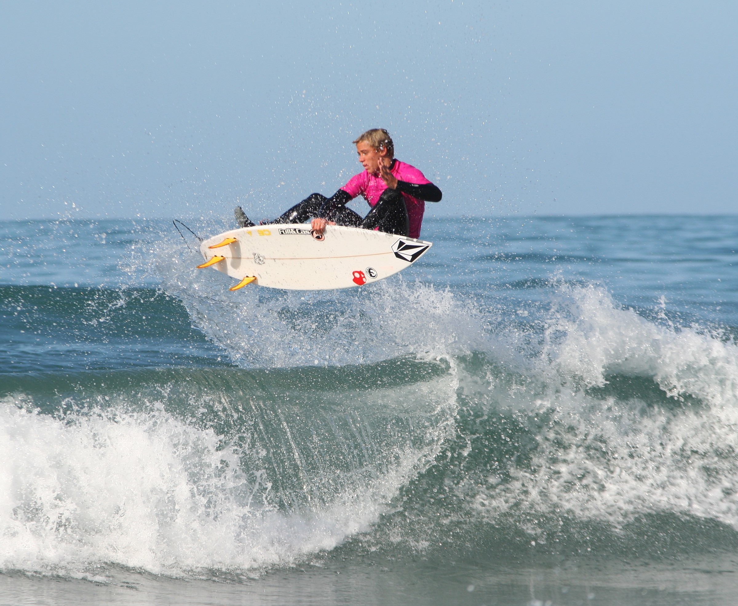 Aerial Surf-grab front side
