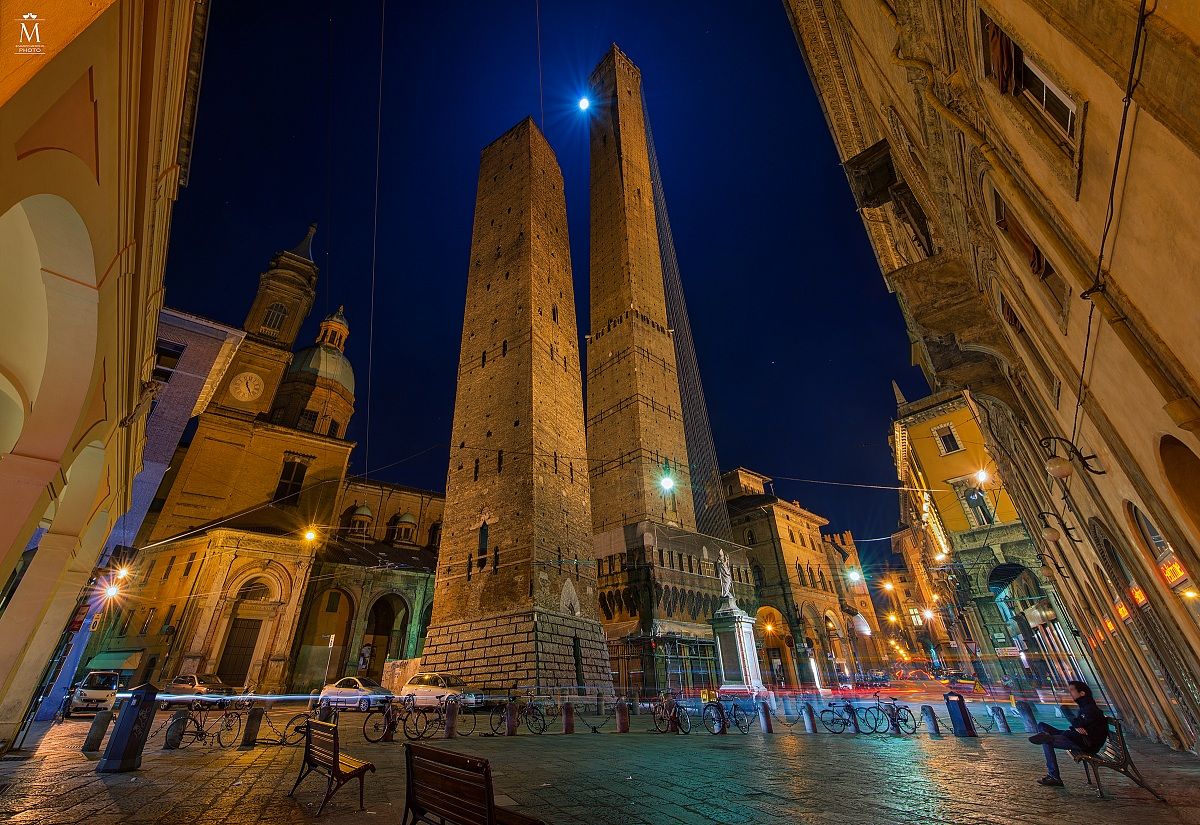 le Due Torri di Bologna