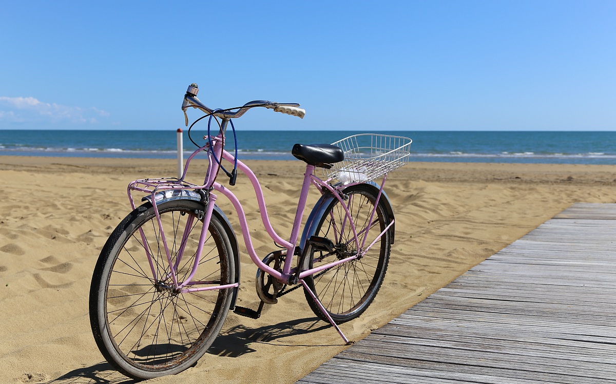 a bike to the beach