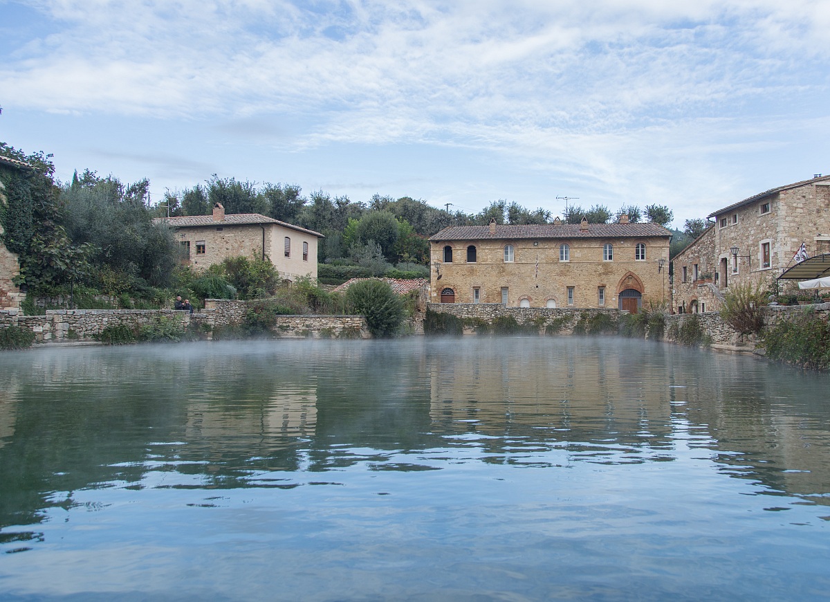 Hot springs - Bagno Vignoni (yes)