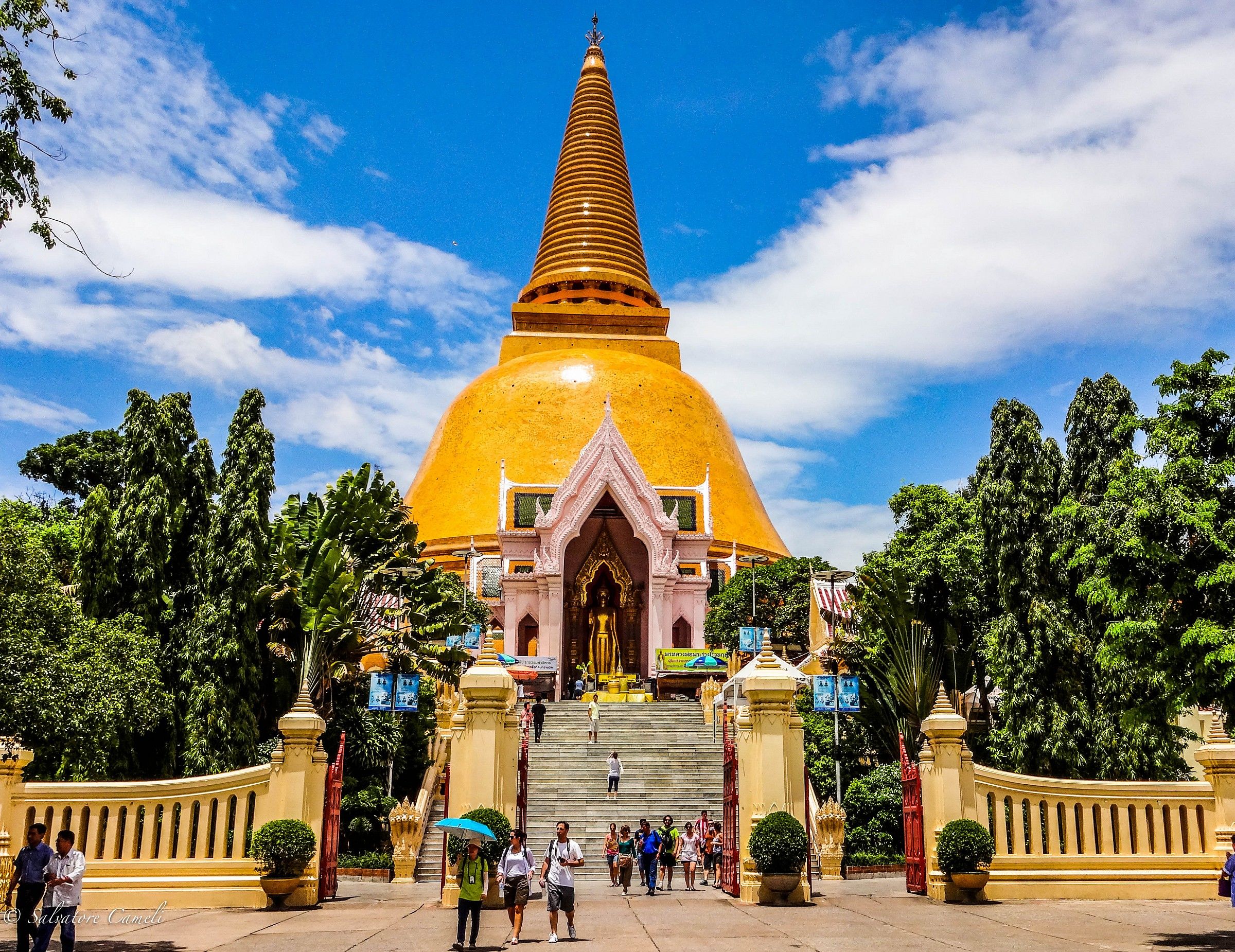 Tempio sulla strada per il mercato galleggiante