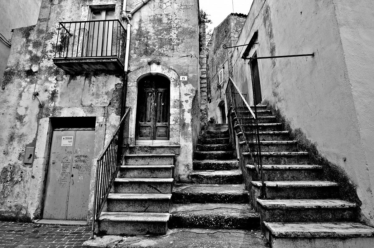 la via delle tre scale