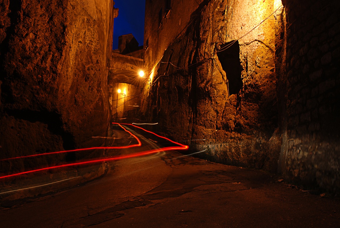 Ceri (rm): Trails of Light