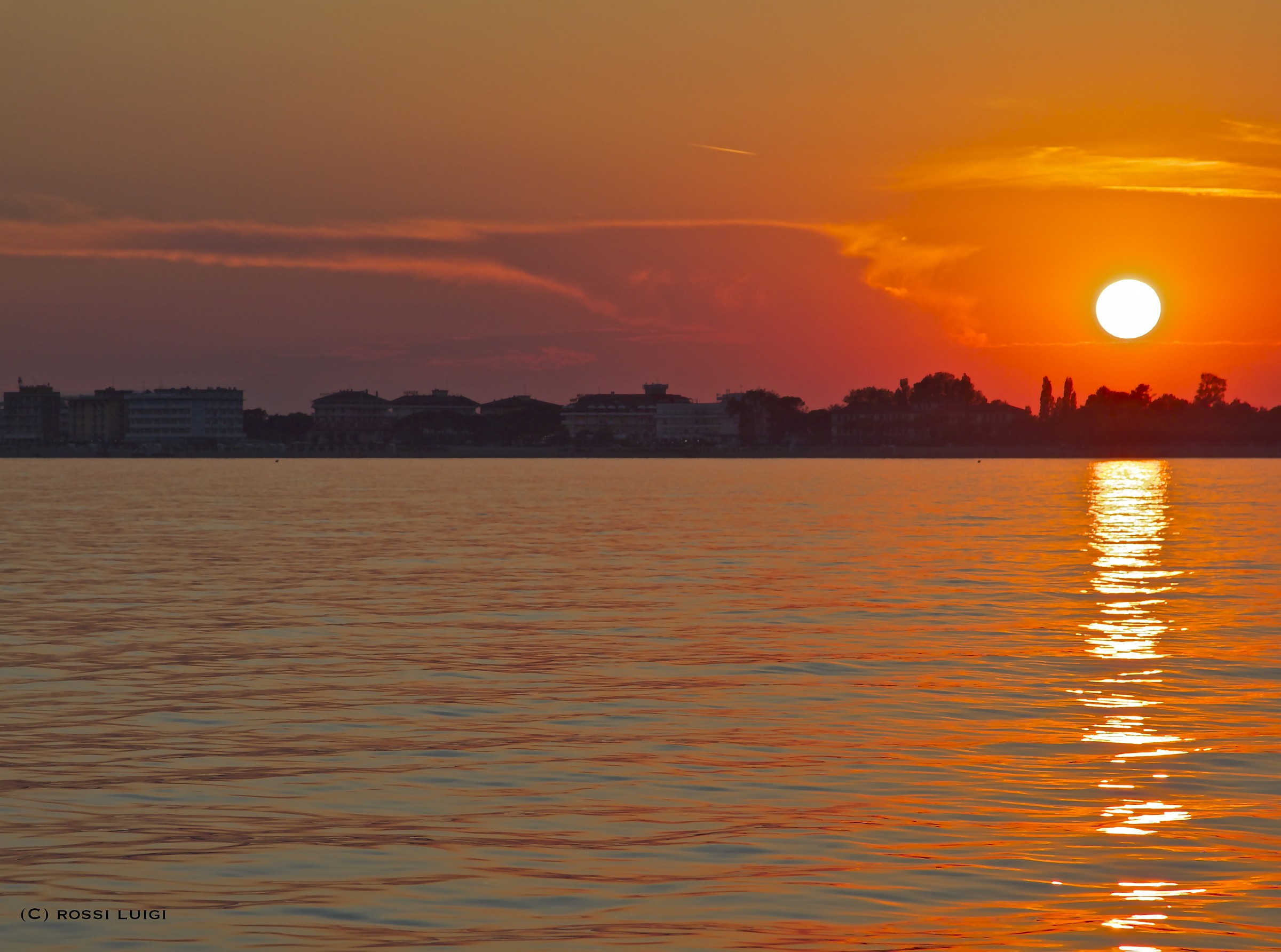 tramonto visto dal mare