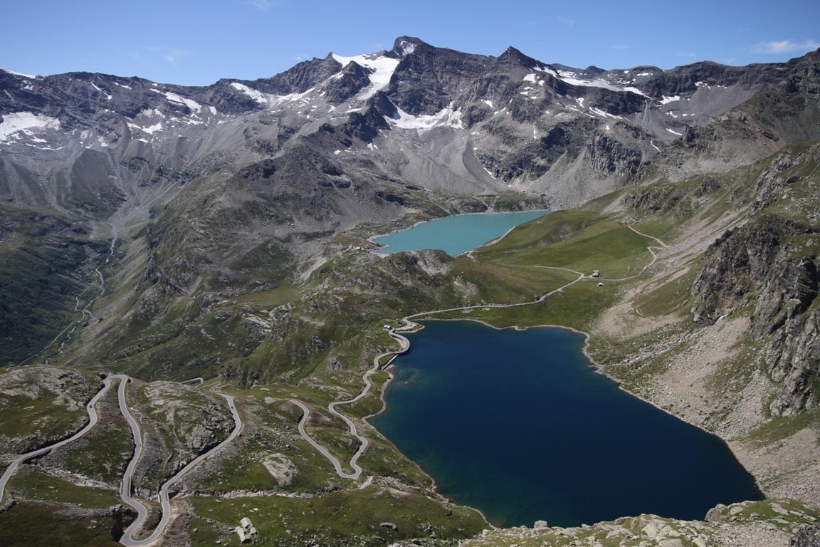 Serrù Lake and Lake of the Lamb, Orco Valley, TO