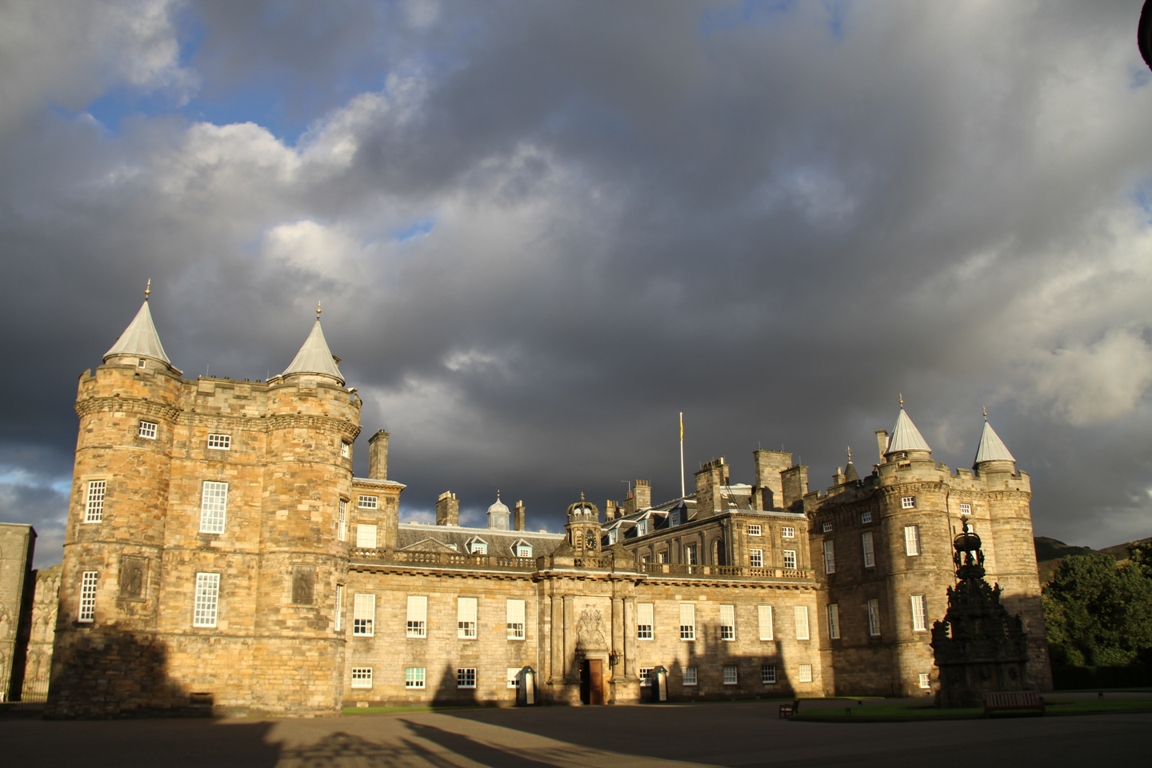 Edinburgh, Palace of Holyroodhouse, UK