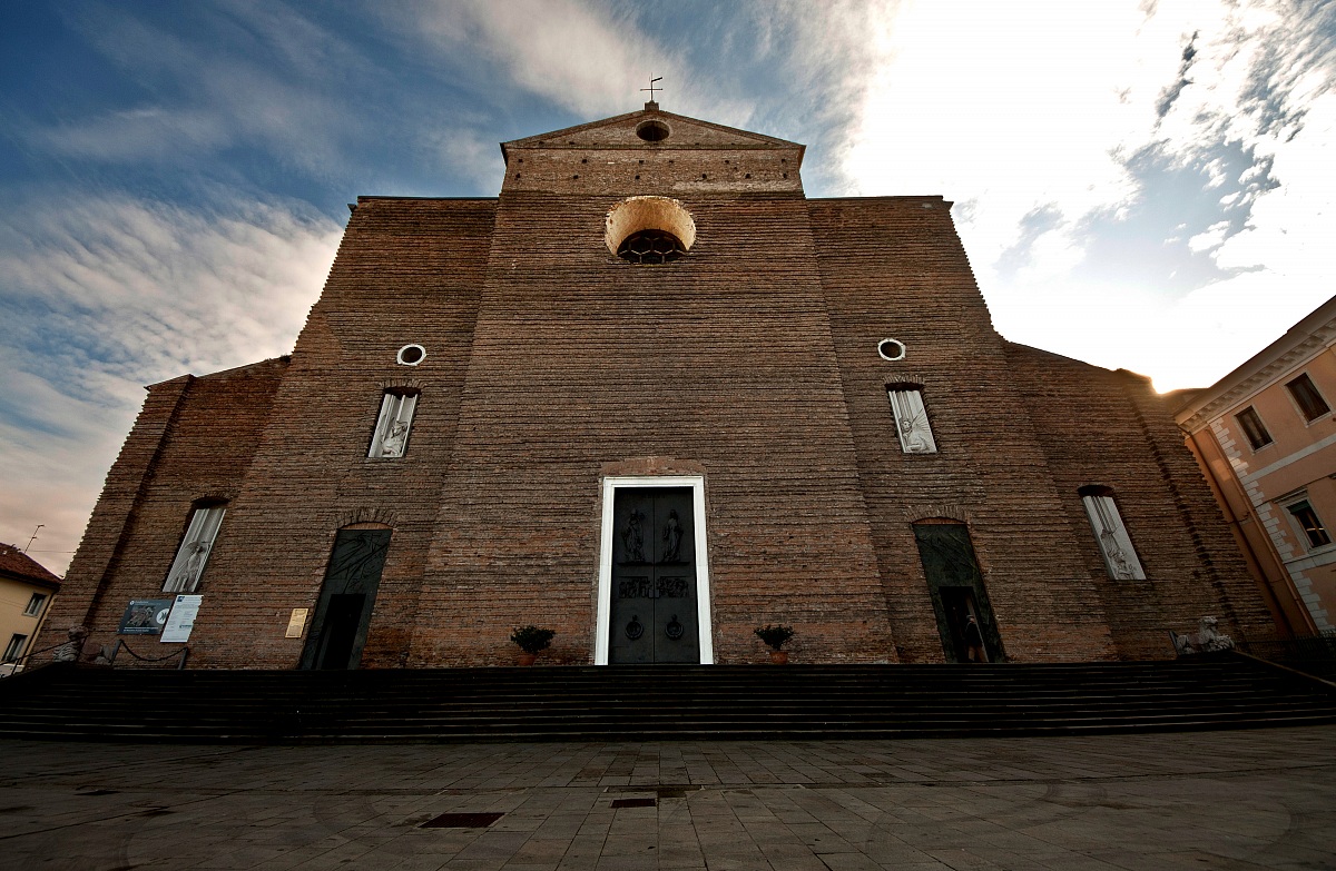 Basilica of St. Giustina, facade