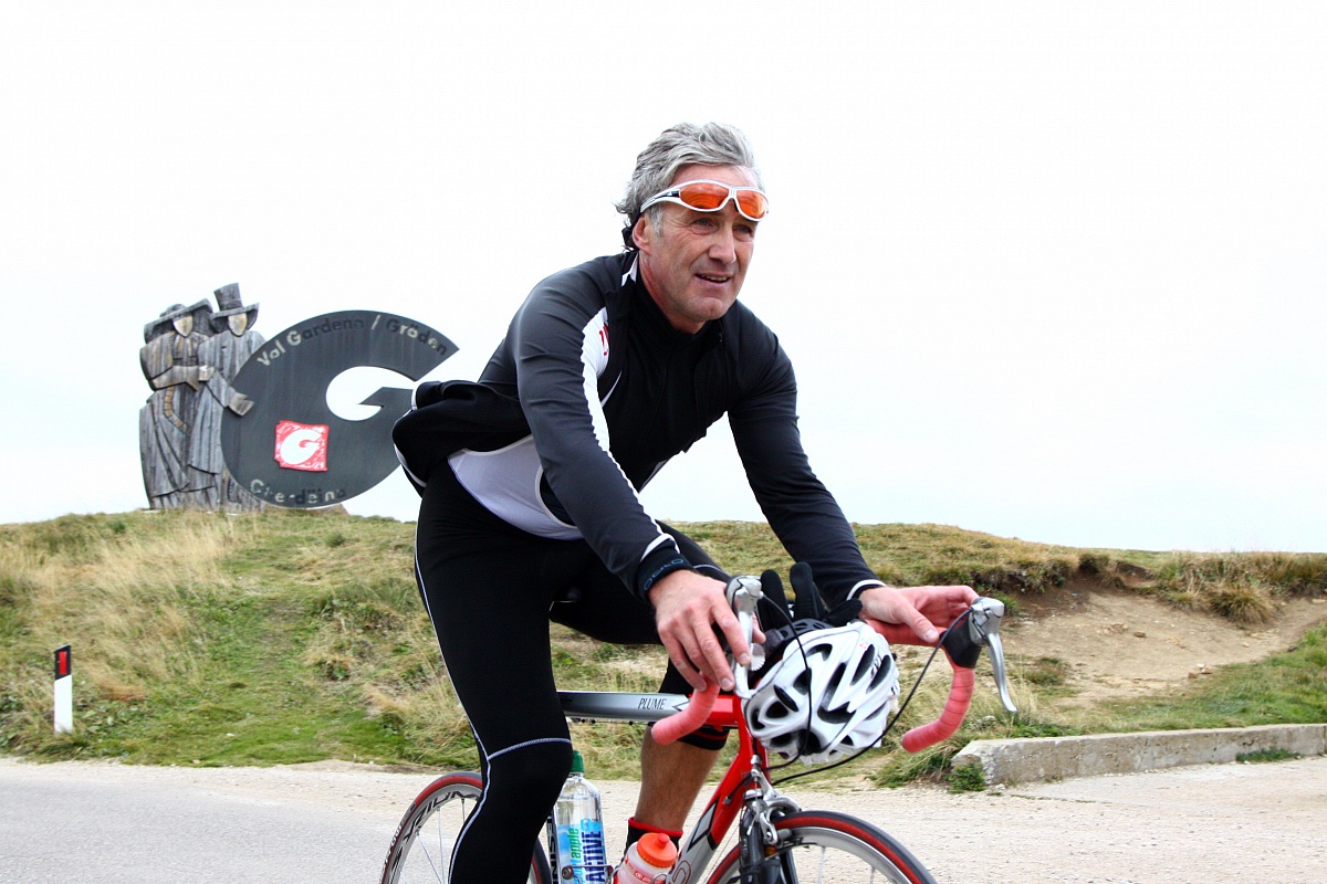 Bike-day walk-Gardena Dolomites-Sella-Pordoi-Campolongo