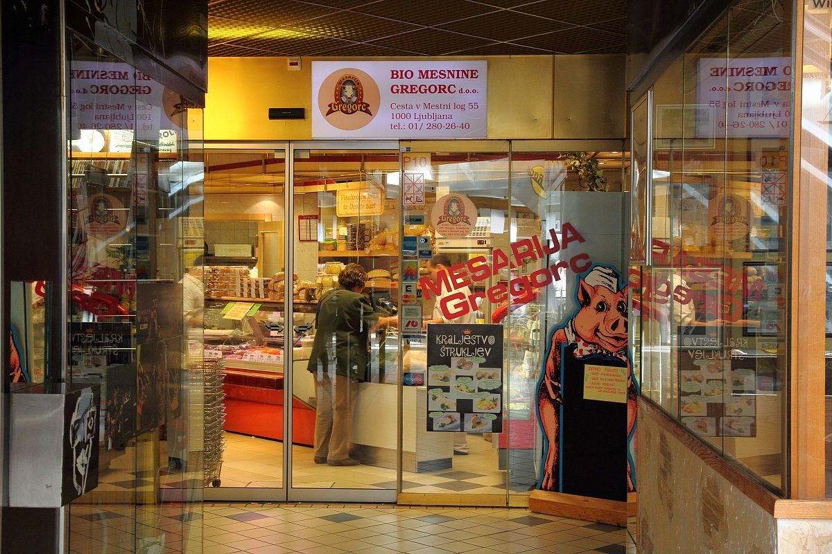 Nel centro commerciale