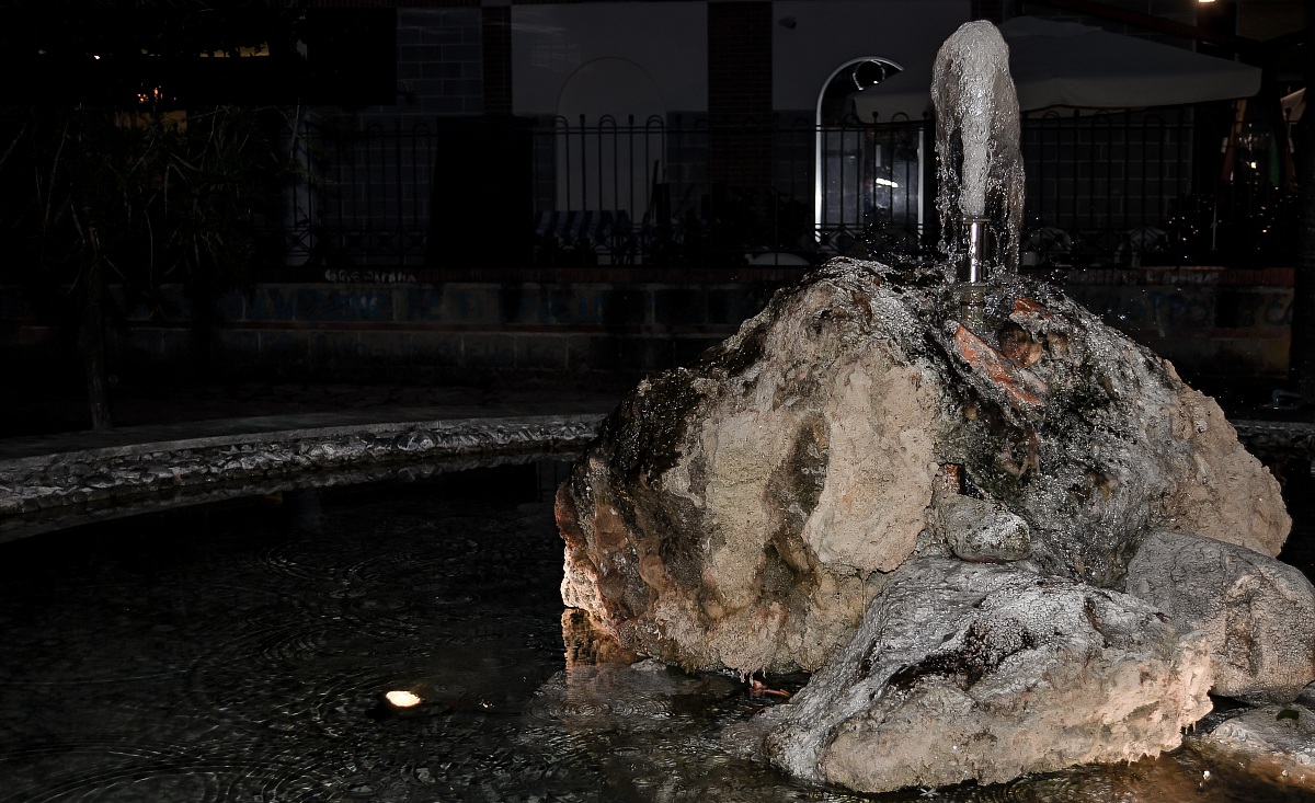 The fountain of Night