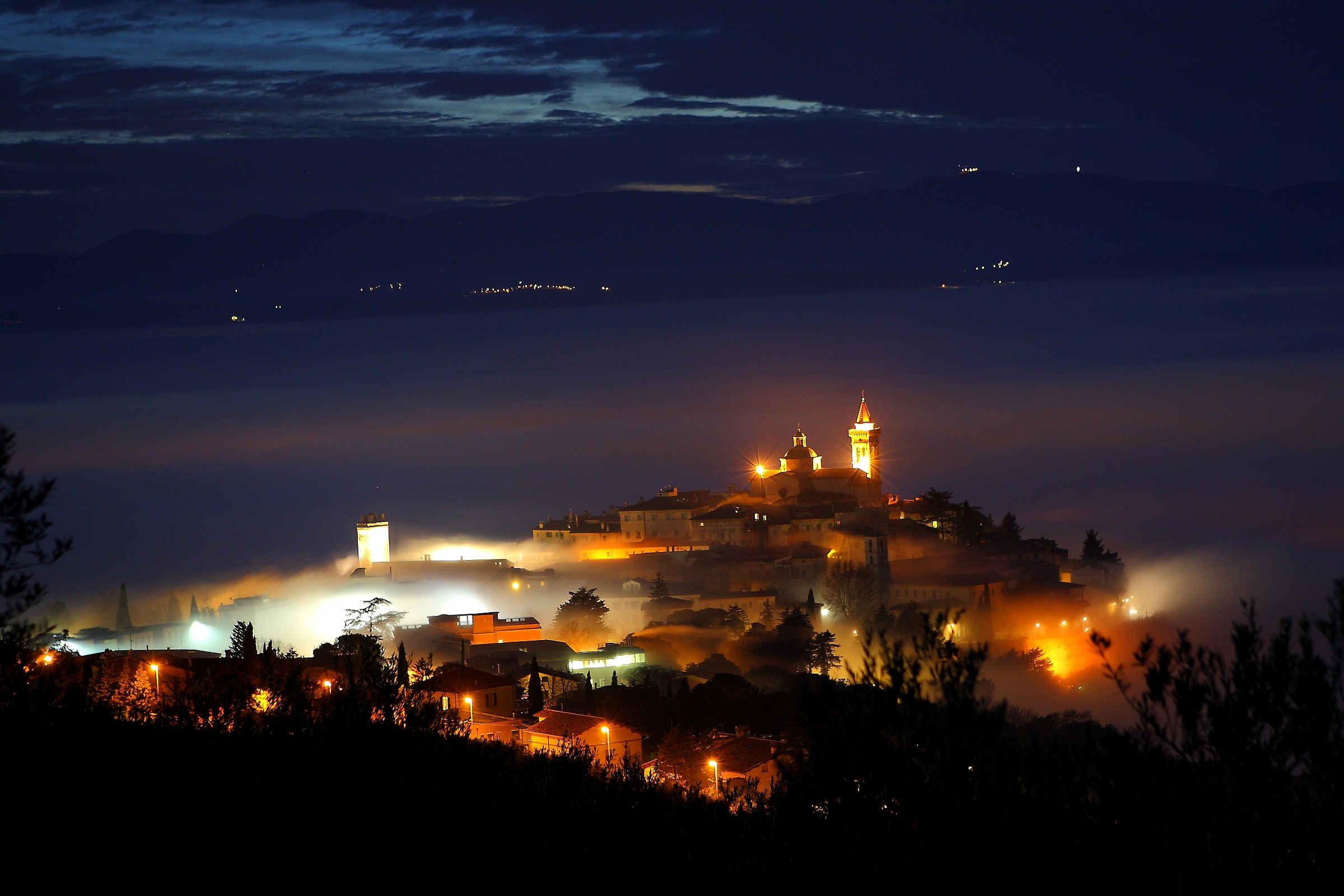 One evening fog in Trevi