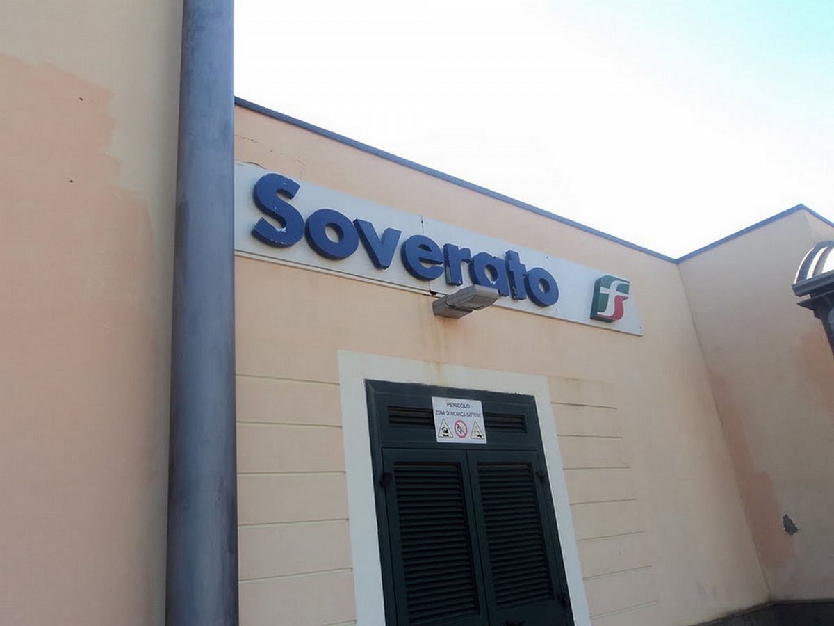 Stazione ferroviaria di Soverato