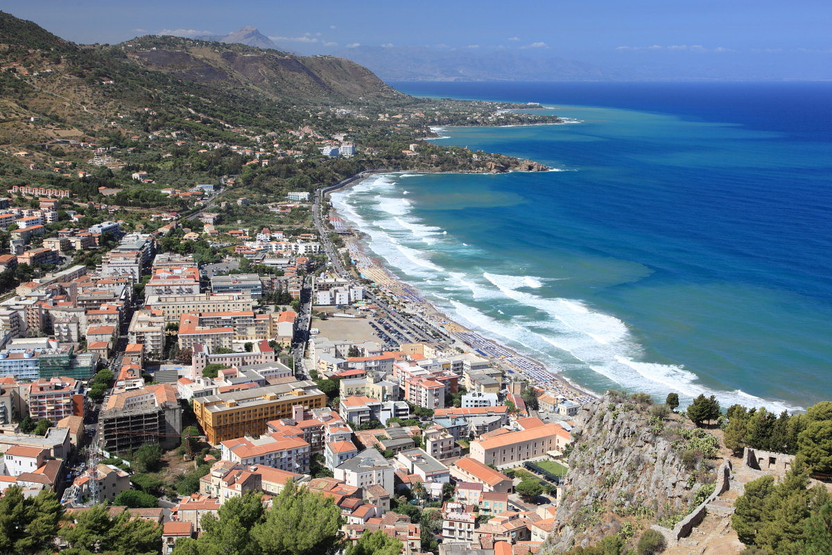 Cefalù vista dall'alto