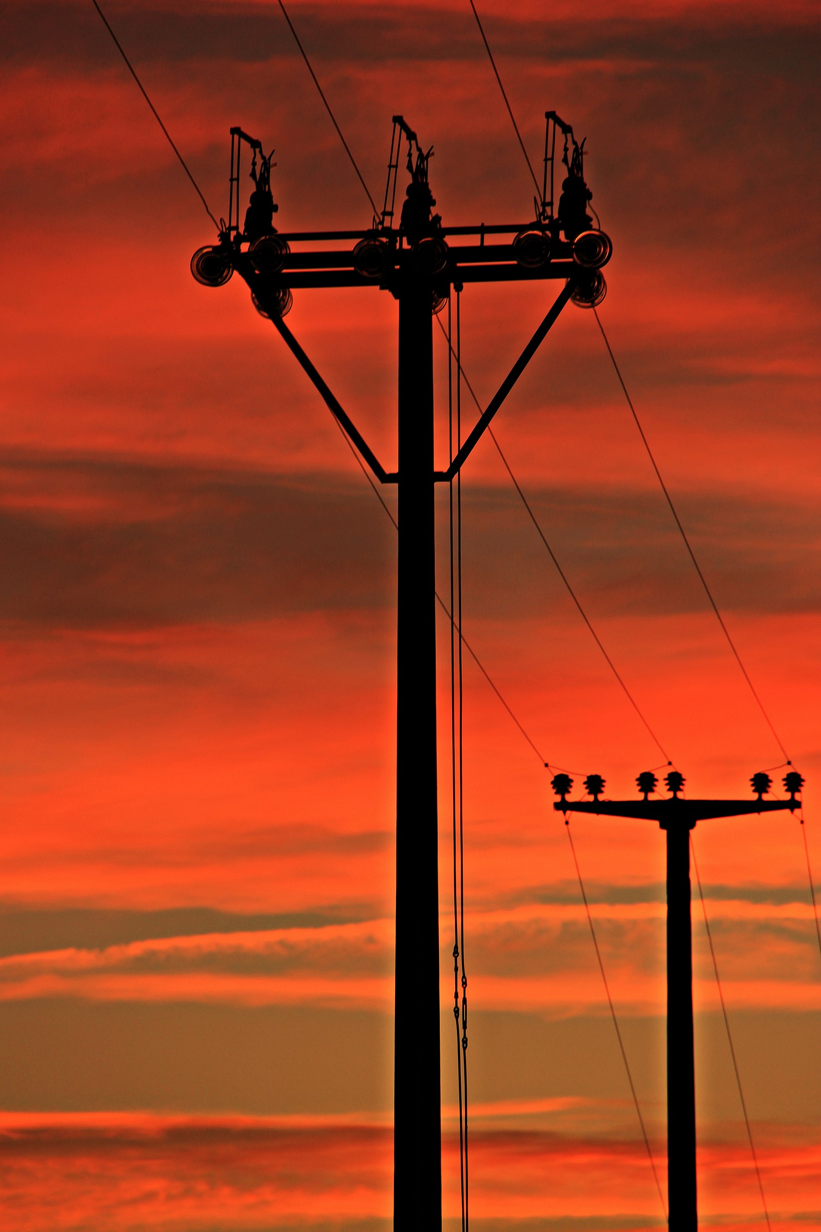 ... H I G T  voltage ...