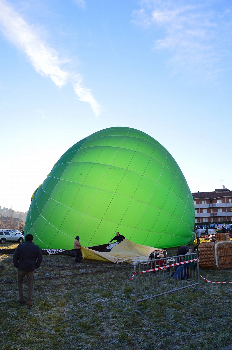 si comincia...spigare le vele....emm..il pallone  :-)