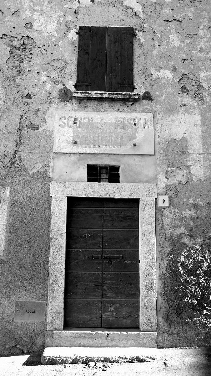 Una scuola senza bimbi in un paese di bracciantis ena b