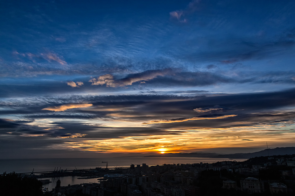 Tramonto a Genova