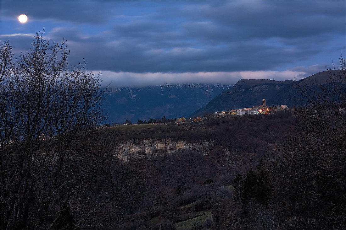 Lessinia; Erbezzo visto dalla Colletta.