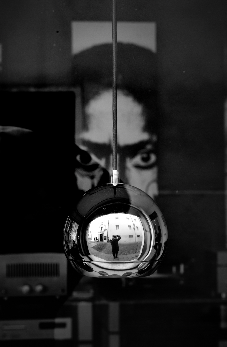 Autoritratto in pseudo-fisheye con occhi