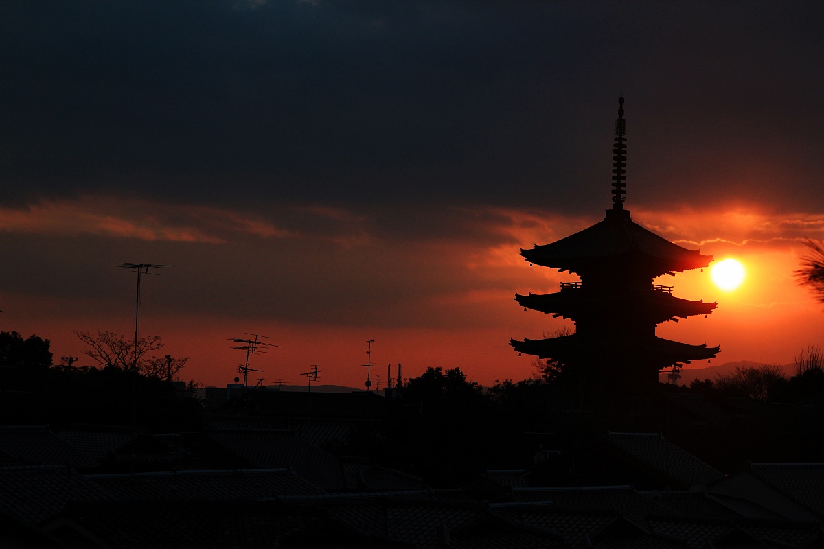 Pagoda al tramonto