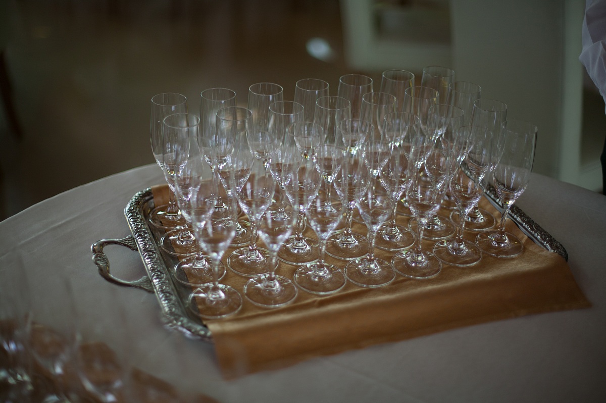 in attesa dell'inizio della festa