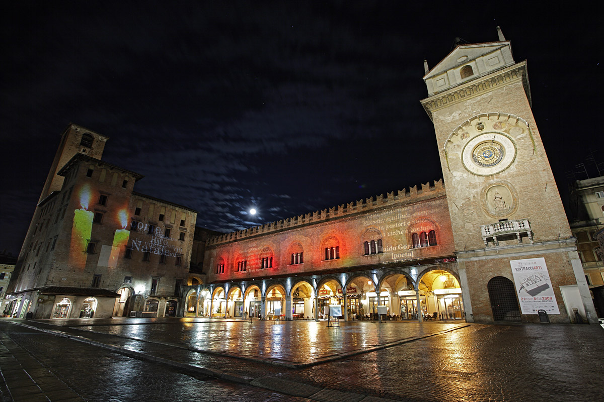 Mantova Piazza Erbe