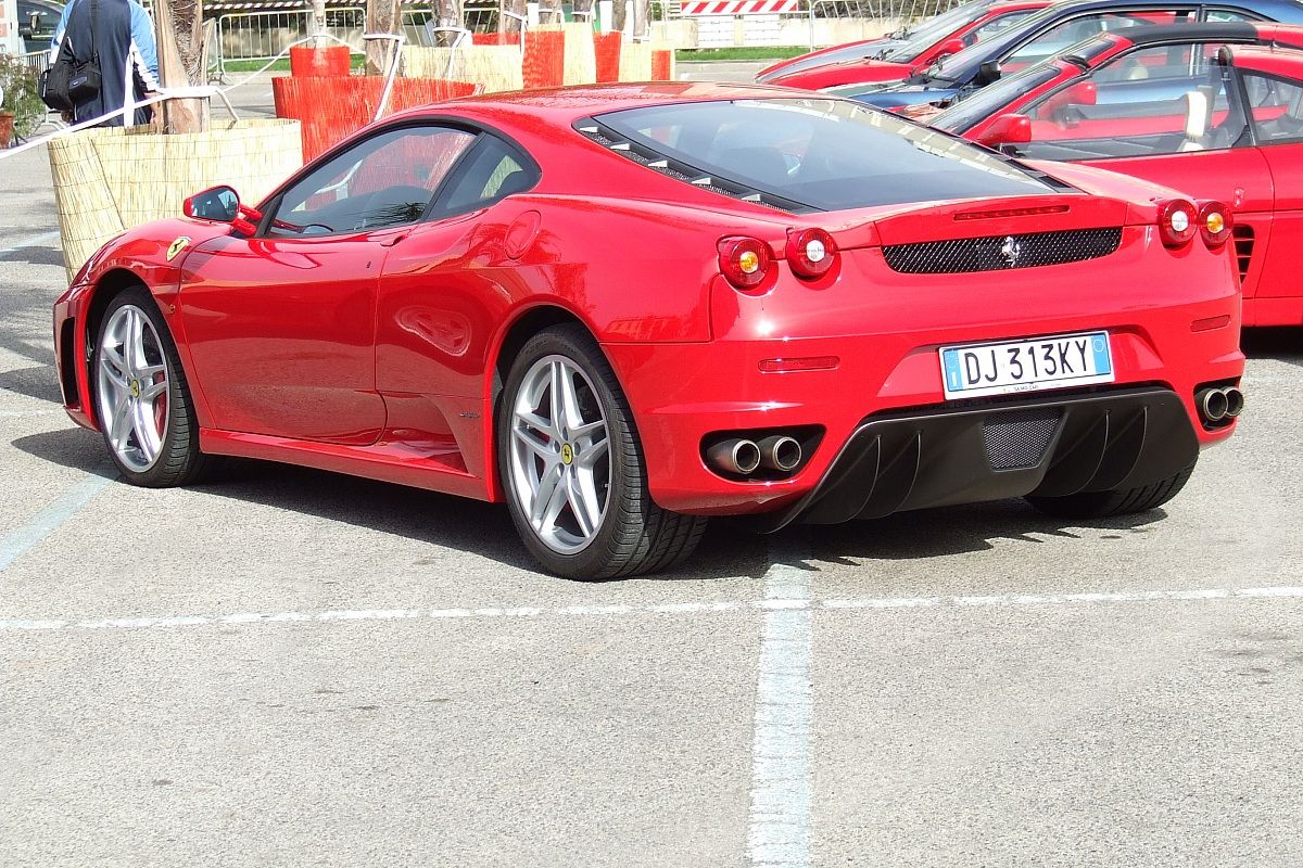 4 exhaust ferrari