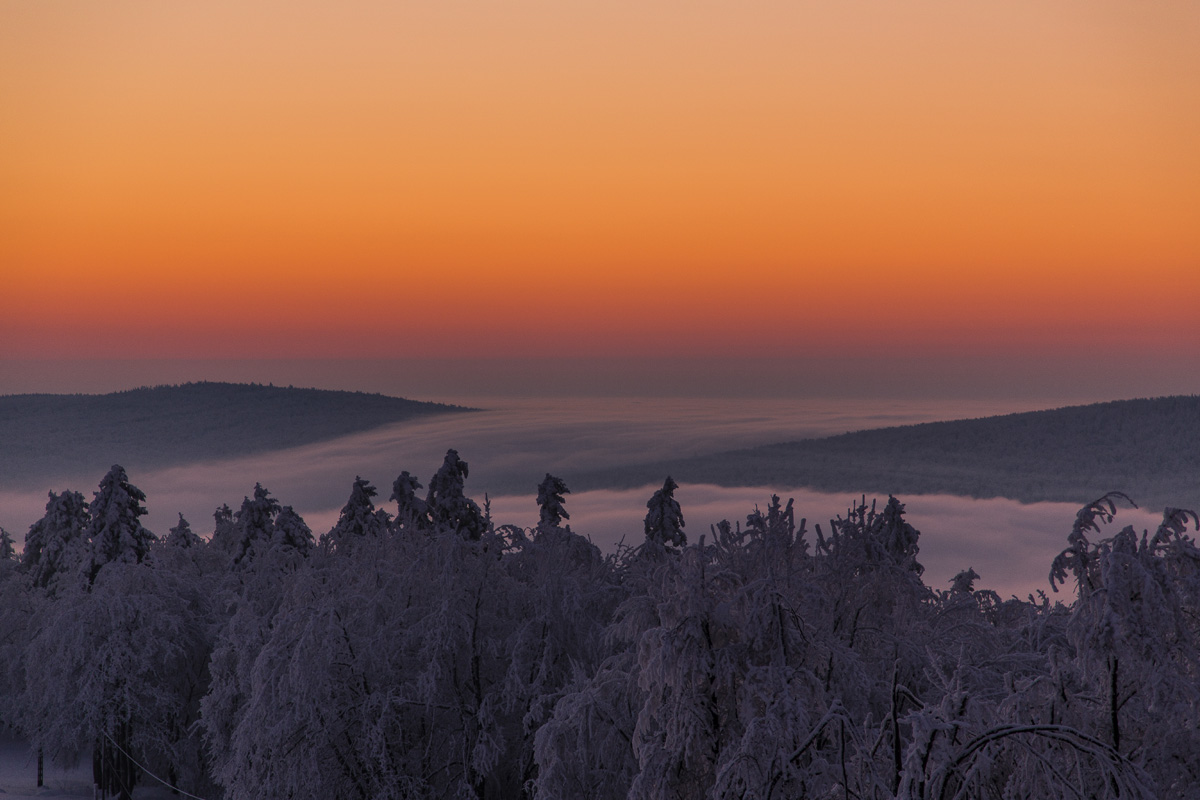 Alba a Santa Croce Mountain, Polonia