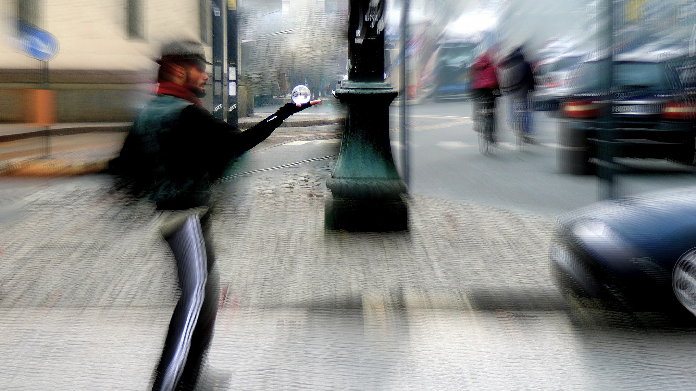 il mondo in una mano................