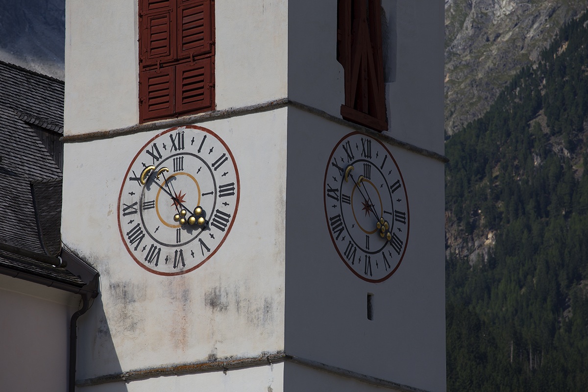 Synchrony in South Tyrol