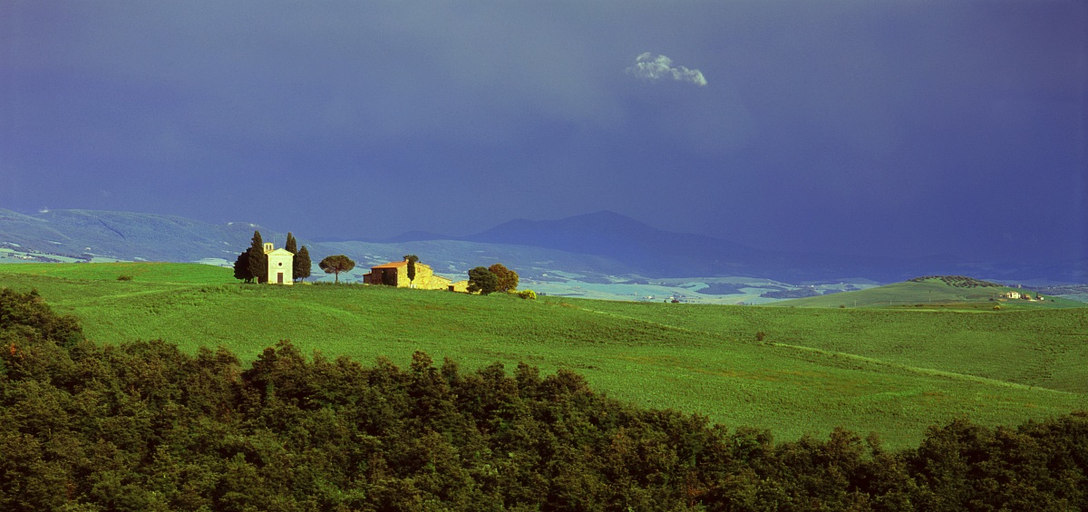 Val d'orcia Cappella della Madonna di Vitaleta
