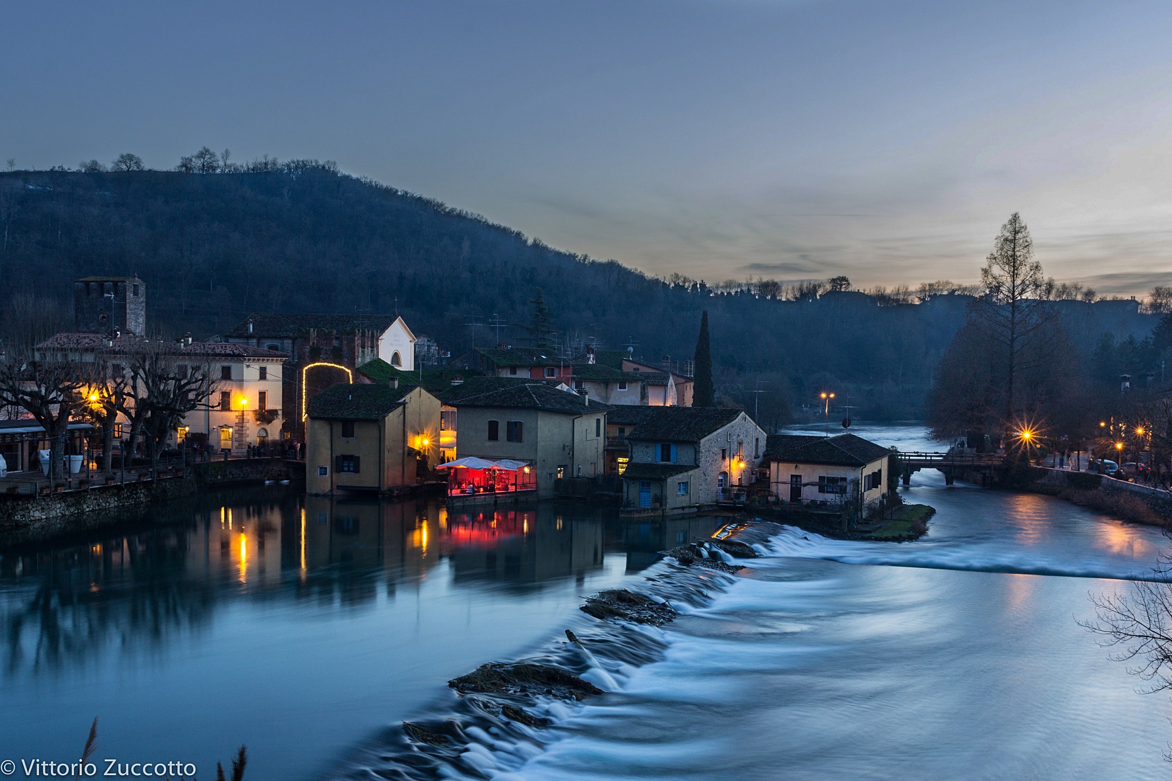 Hamlet on the Mincio at sunset