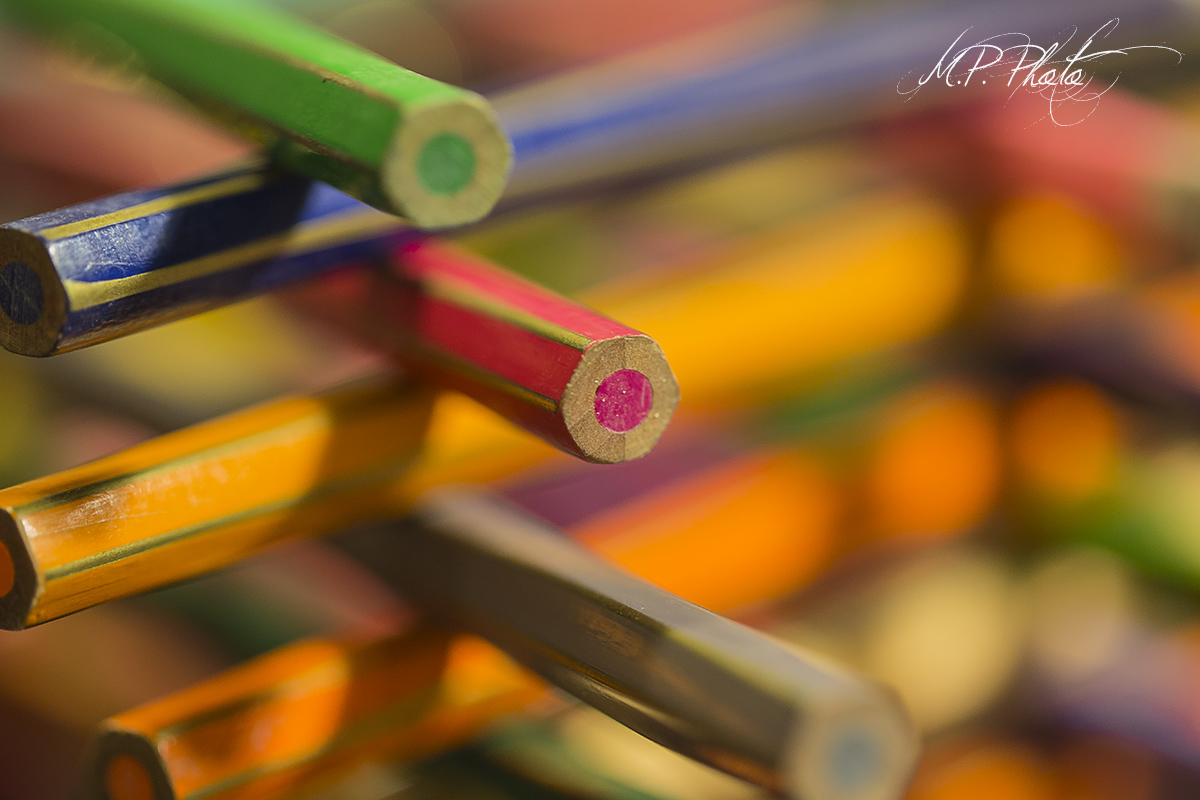 Coloring ... Building ...