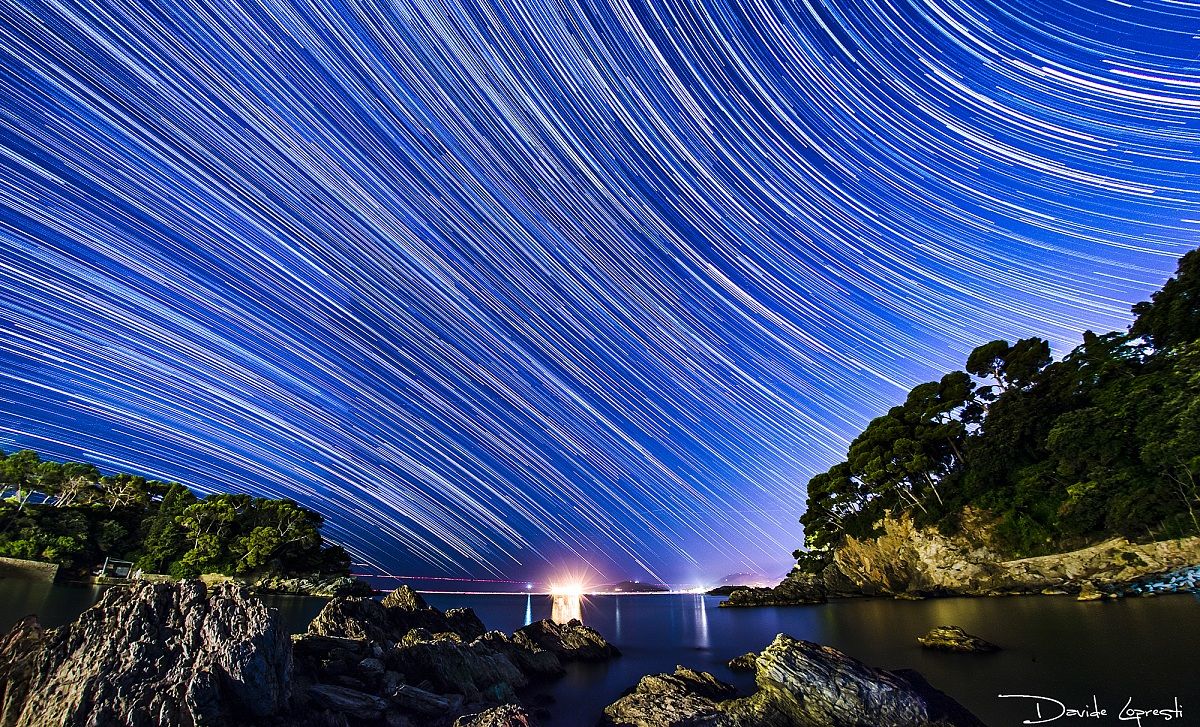 Star trail Tellaro