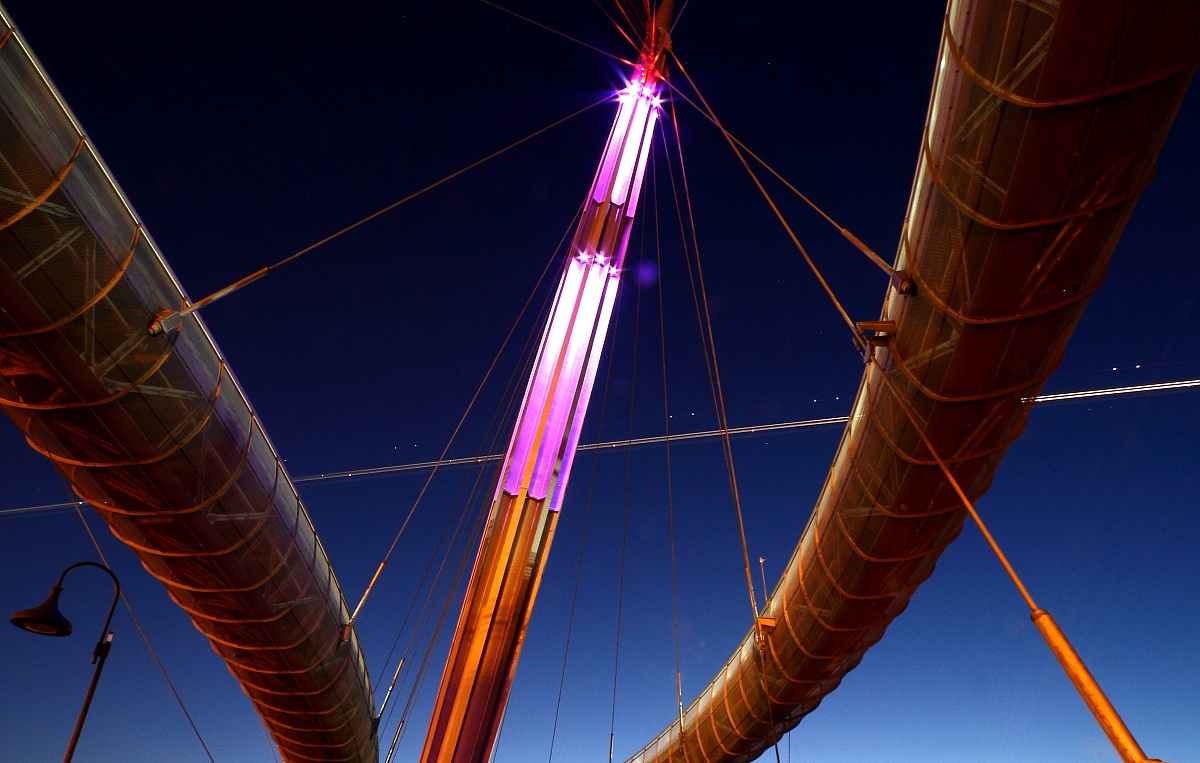 atterraggio sul ponte del mare