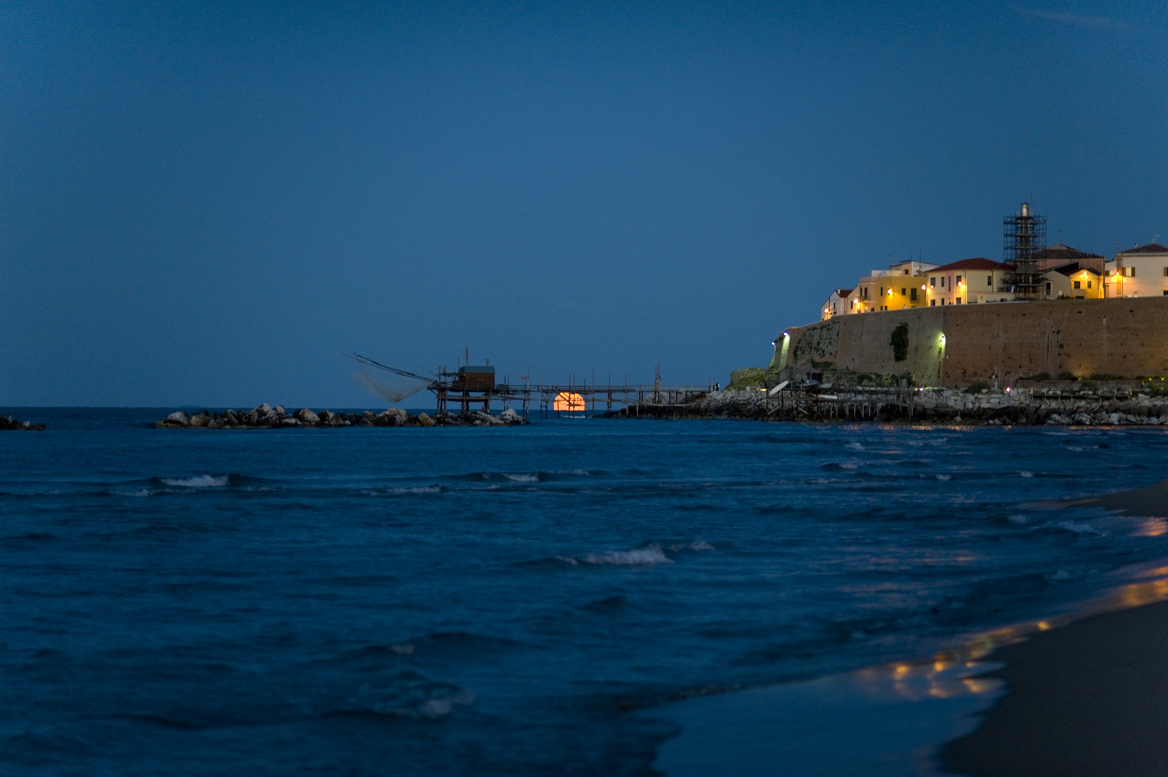 Trabucco e luna rossa