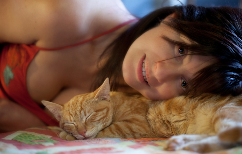 Everyone is looking for her cat