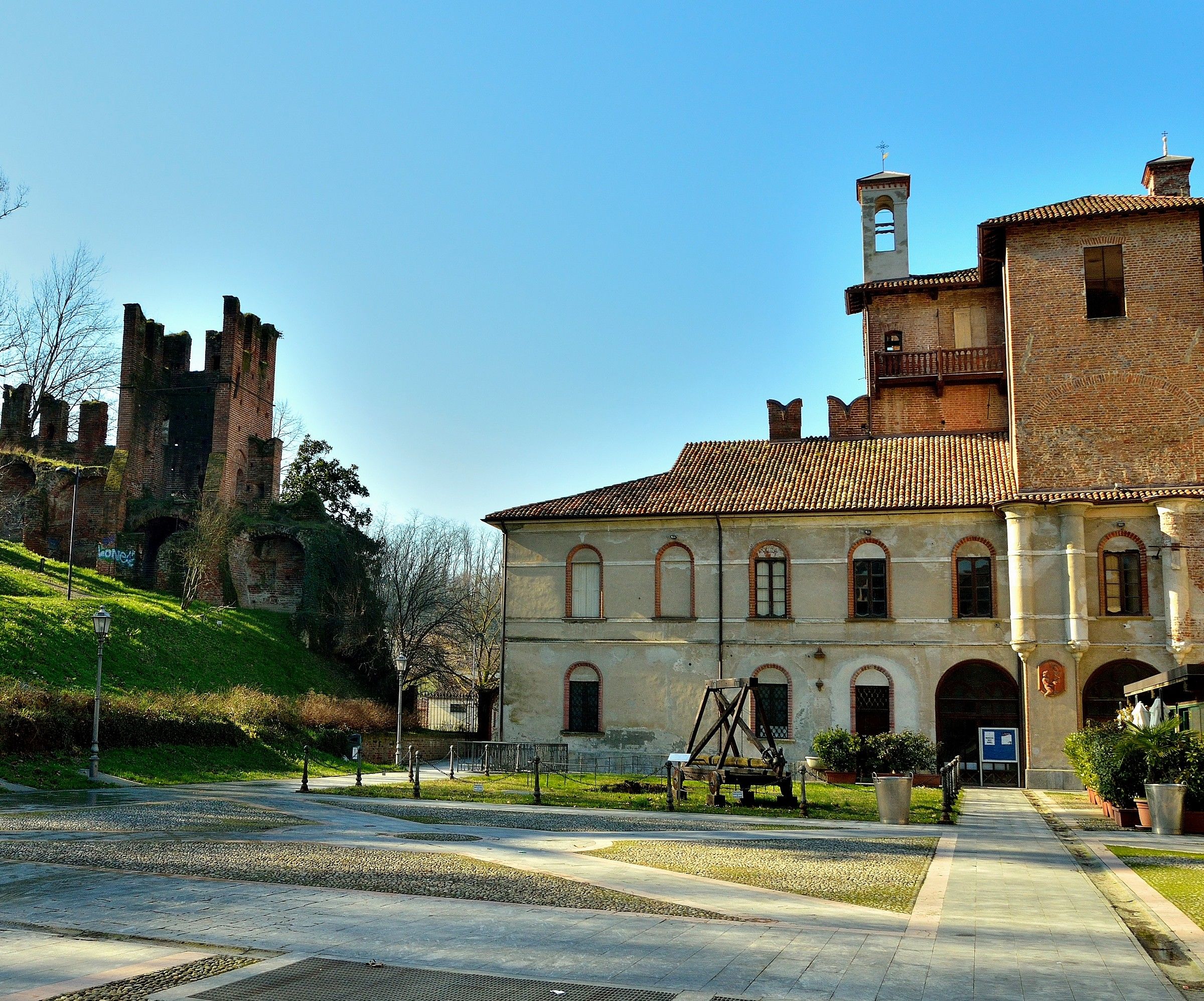 Il cortile del castello