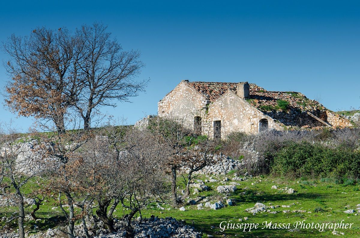 Casolari abbandonati