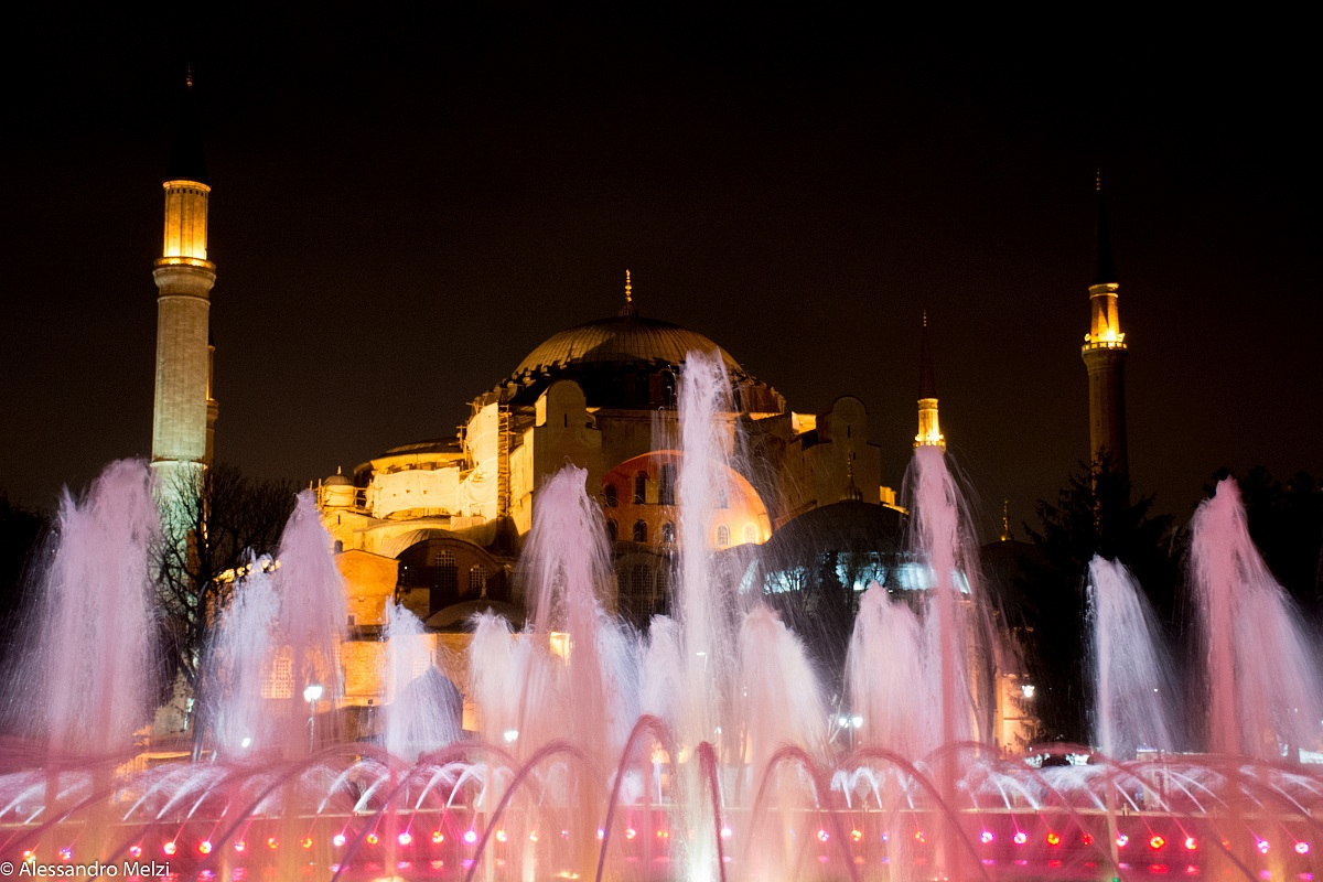 Santa Sofia by night