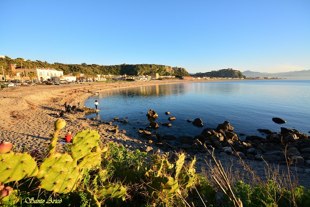 Milazzo baia del tono...